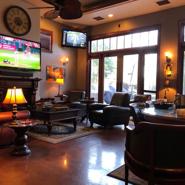 The Lounge at the Los Gatos Cigar Club