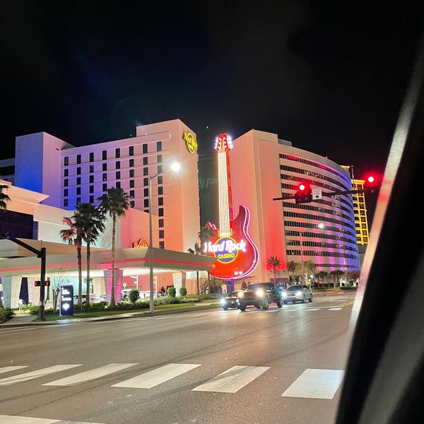 Foto scattata a Hard Rock Hotel &amp; Casino Biloxi da Adrienne W. il 3/30/2022