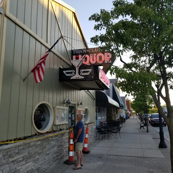 Town Club - Bar in Elk Rapids