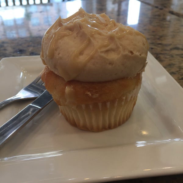 I had the caramel cupcake. It's definitely not as good as others made it seem. The cake was a little dry.