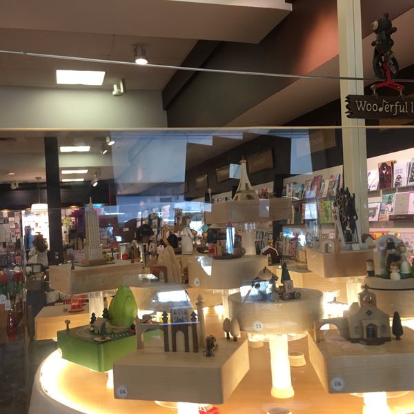 Papyrus Bellevue Square 124 Bellevue Sq