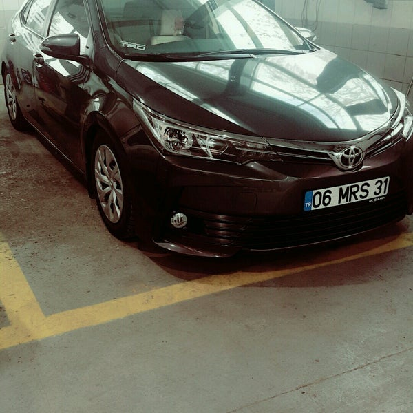 Das Foto wurde bei Caş Renault Yetkili Servisi von Yiğit Emre Ü. am 2/10/2017 aufgenommen