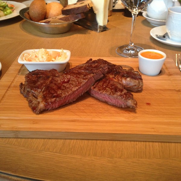 2/12/2013에 George E.님이 La Casa del Gaucho에서 찍은 사진