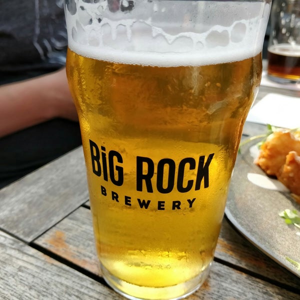 Photo taken at Liberty Commons at Big Rock Brewery by Peter S. on 7/21/2018