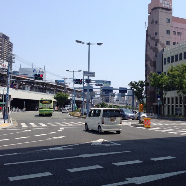 野田阪神前交差点 福島区 423人の訪問者