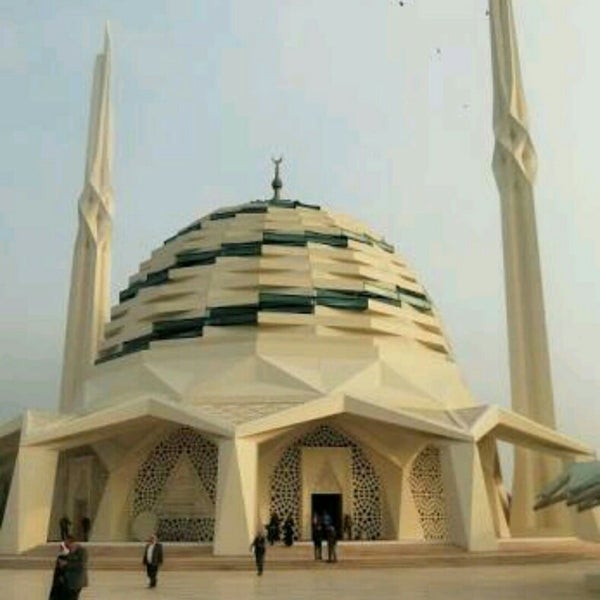 Photos At Marmara Universitesi Ilahiyat Fakultesi Camii