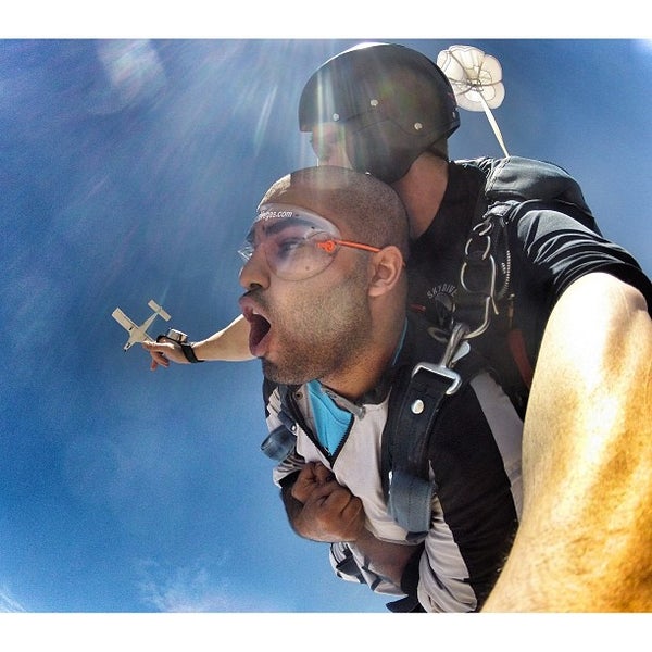รูปภาพถ่ายที่ Skydive Las Vegas โดย Abdullah A. เมื่อ 9/3/2013