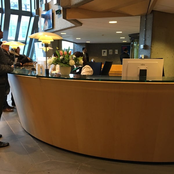 Photo taken at Ministerie van Buitenlandse Zaken by  Ed 🇳🇱 B. on 3/30/2016
