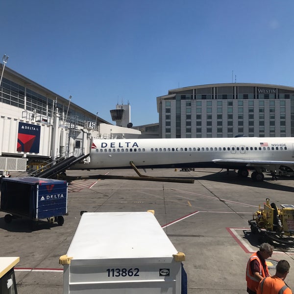 Gate A29 Romulus, MI