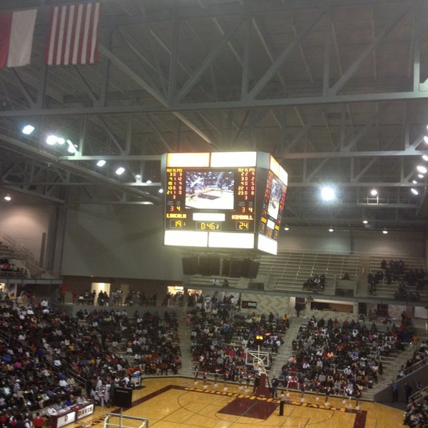 Photos at Ellis Davis Fieldhouse Southwest Dallas 3 tips from 279