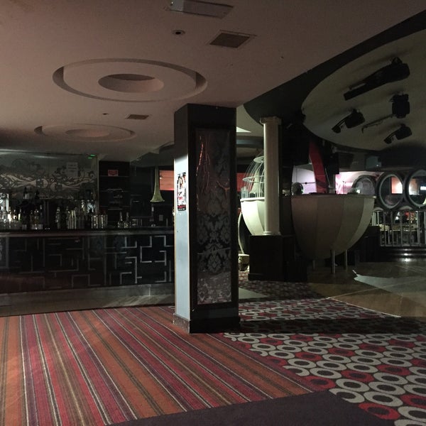2/11/2017にAdi T.がQueens Hotel &amp; Nightclubで撮った写真