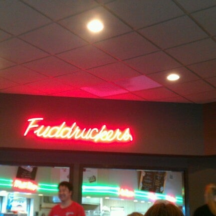 Photo taken at Fuddruckers by Erin M. on 9/16/2012