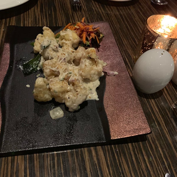 Das Foto wurde bei Spice Affair Beverly Hills Indian Restaurant von Ruchi G. am 9/21/2019 aufgenommen