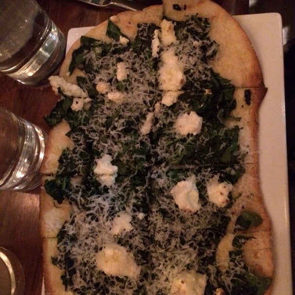 This spinach flatbread is to die for. The spinach is crispy and the parmesan melts in your mouth. This is a meal and I'll have two of them.