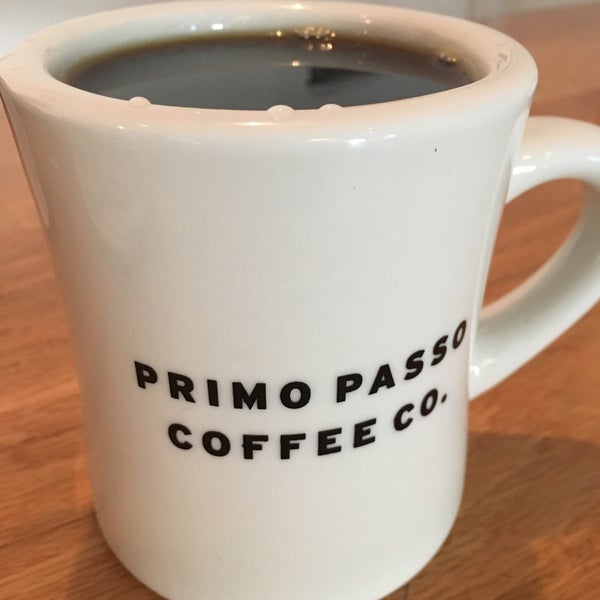 Снимок сделан в Primo Passo Coffee Co. пользователем KAllyn 12/24/2017
