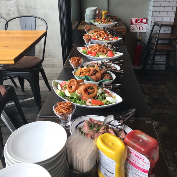 4/15/2018 tarihinde TT _.ziyaretçi tarafından Eitai Brewing Cafe &amp; Dinner'de çekilen fotoğraf