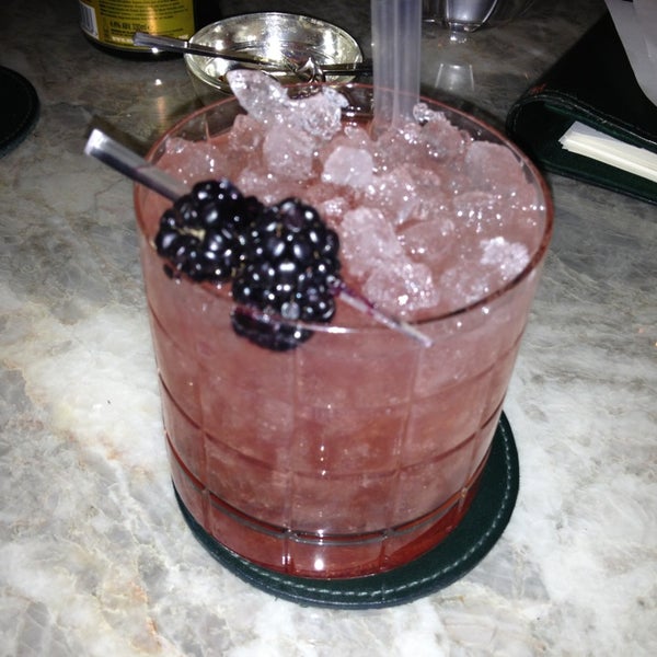 3/26/2013にZiga Z.がThe Rib Room Bar &amp; Restaurantで撮った写真