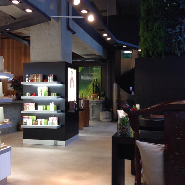 Photos at Aveda Institute Salon and Spa Holborn and Covent Garden