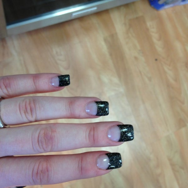 Lee Nails And Spa 4 tips from 56 visitors