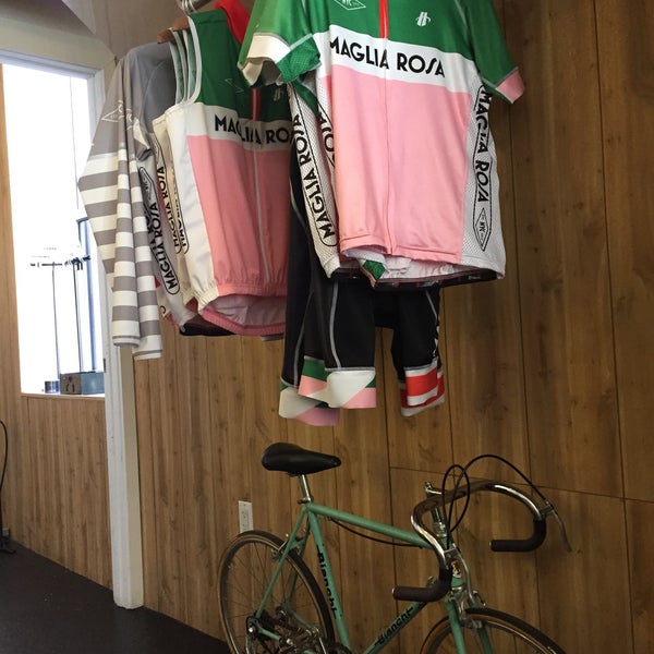 Photo taken at Maglia Rosa NYC by Benny W. on 7/25/2015