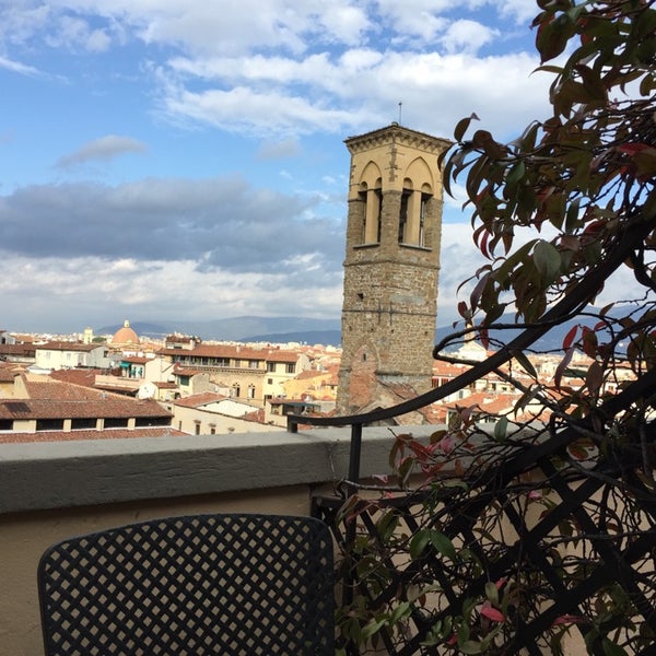11/4/2014 tarihinde Benny W.ziyaretçi tarafından Antica Torre Tornabuoni'de çekilen fotoğraf