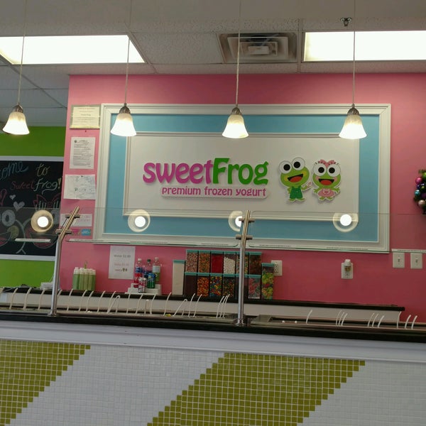 sweetFrog Premium Frozen Yogurt 2 tips