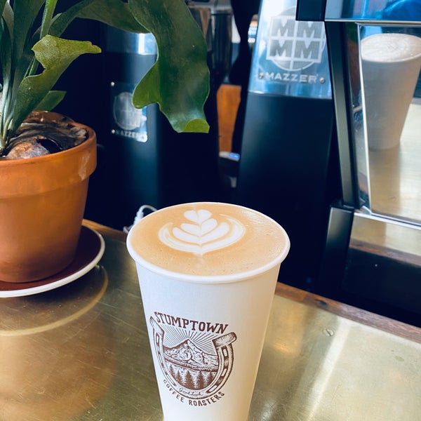 Photo taken at Stumptown Coffee Roasters by Aree A. on 1/21/2020