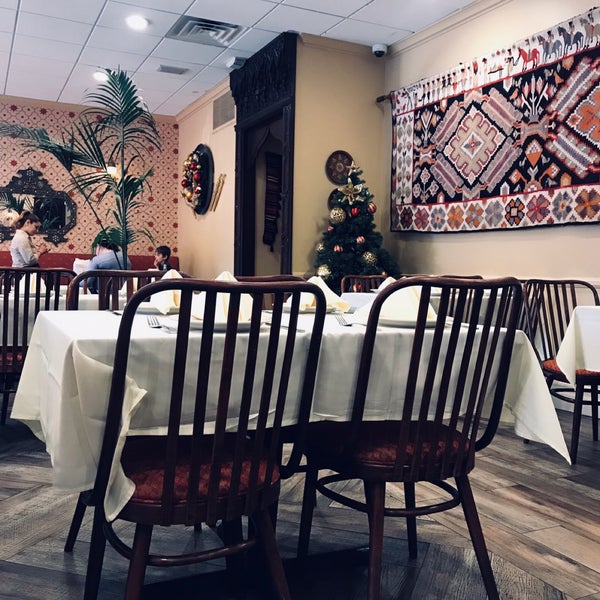 12/26/2018 tarihinde Aree A.ziyaretçi tarafından Carousel Restaurant'de çekilen fotoğraf