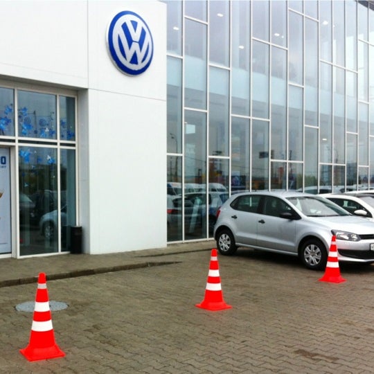 Снимок сделан в Авилон Volkswagen пользователем Сергей Б. 10/9/2012