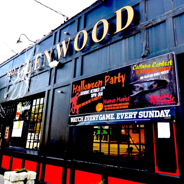 This "gastro pub" featured warm, wood décor, low lighting, and casual, locally-sourced food options. The bar tends to be very smoky, but patio seating is available.