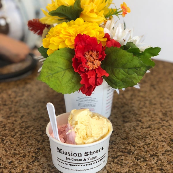 Photo taken at Mission Street Ice Cream and Yogurt - Featuring McConnell&#39;s Fine Ice Creams by Laura H. on 9/9/2019