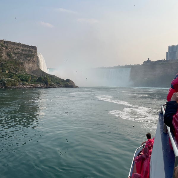 Photo taken at Hornblower Niagara Cruises by Laura H. on 6/6/2023