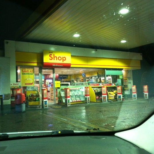 Shell Fuel Station in Greenwich