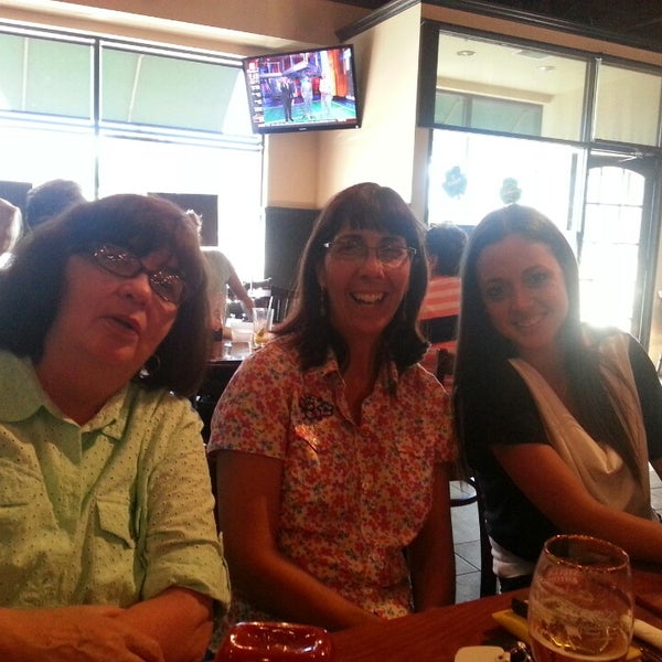 Photo taken at Dooney&#39;s Pub &amp; Restaurant by Nancy on 9/6/2013