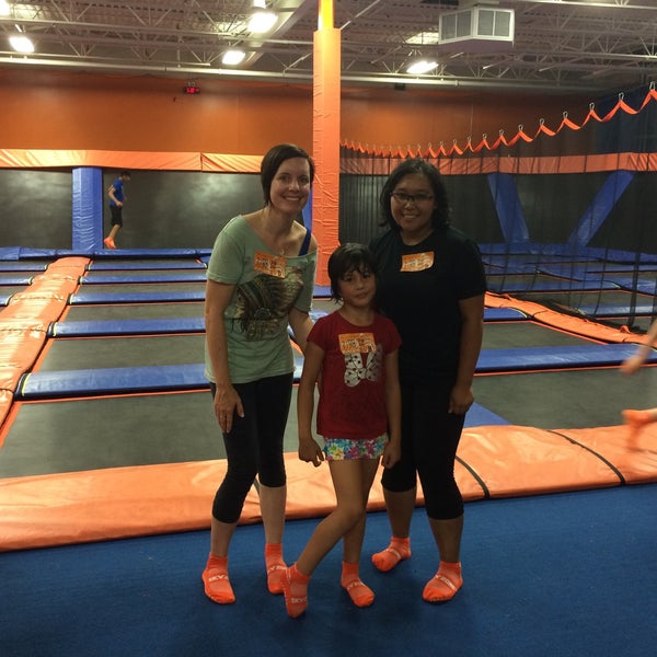 Sky Zone Kitchener - Theme Park Ride / Attraction in Kitchener