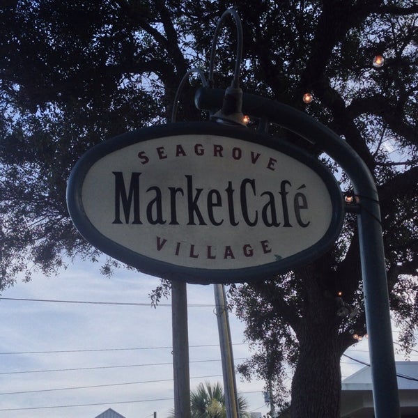 7/9/2014 tarihinde Ken W.ziyaretçi tarafından Seagrove Village Market Cafe'de çekilen fotoğraf