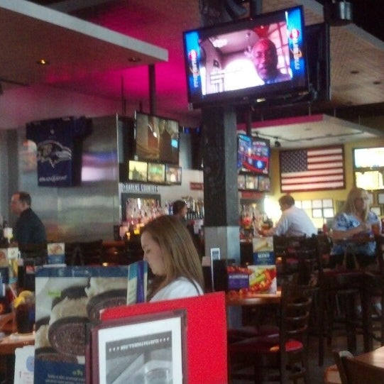 Photo taken at Glory Days Grill by Brad B. on 7/25/2013