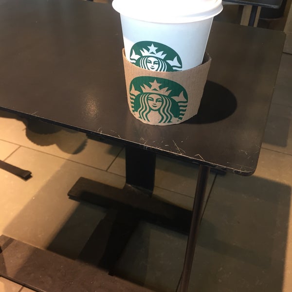 Das Foto wurde bei Starbucks von Nathalie v. am 1/11/2018 aufgenommen
