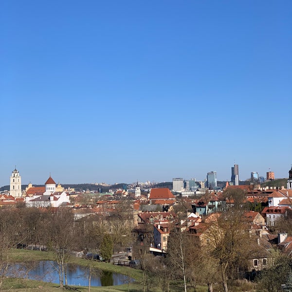 Foto diambil di Subačiaus apžvalgos aikštelė | Subačiaus Viewpoint oleh Irina C. pada 4/14/2019