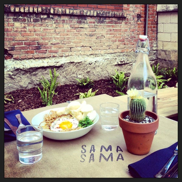 5/5/2013 tarihinde Chris V.ziyaretçi tarafından Sama Sama Kitchen'de çekilen fotoğraf