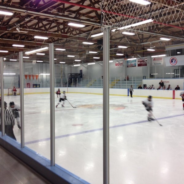 Point Edward Memorial Arena 1 tip