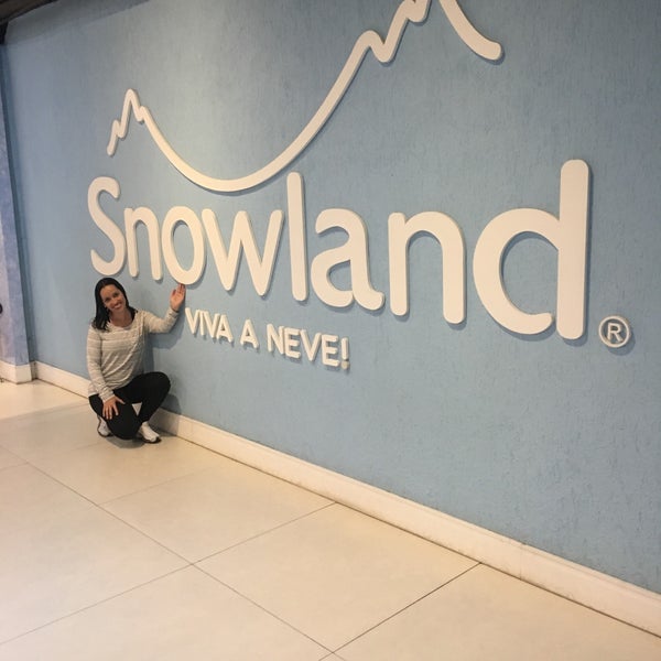 รูปภาพถ่ายที่ Snowland โดย Tiane S. เมื่อ 4/9/2018