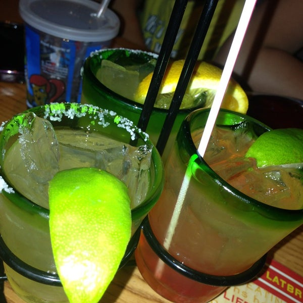 Photo taken at Chili&#39;s Grill &amp; Bar by Heather B. on 6/2/2013
