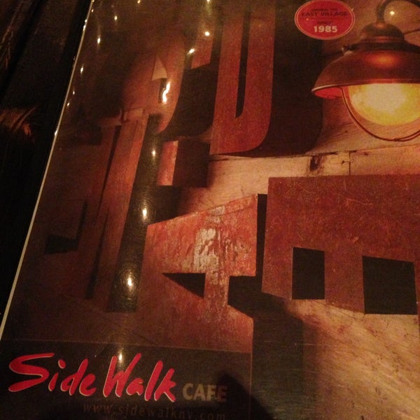 Photo taken at Sidewalk Bar &amp; Restaurant by Media Diva 💋 on 5/15/2013