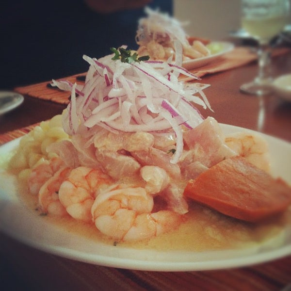 9/28/2012 tarihinde Juan Pablo G.ziyaretçi tarafından Restaurant Olan'de çekilen fotoğraf