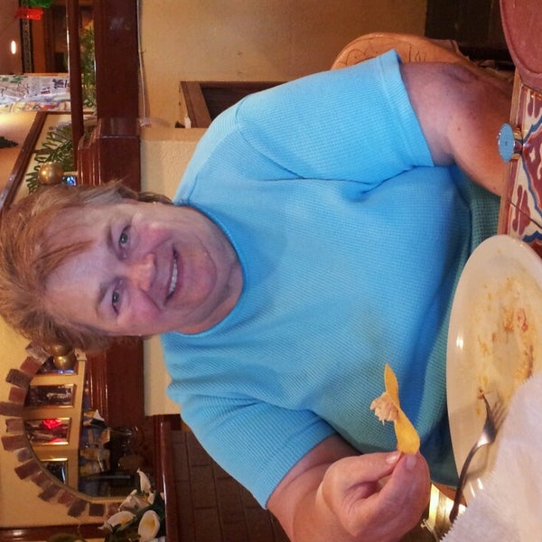 4/16/2013にRenee C.がAzteca Mexican Restaurant Matthewsで撮った写真