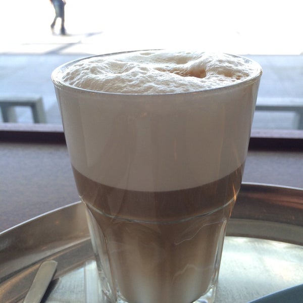 5/20/2014にDina4 w.がSan Francisco Coffee Companyで撮った写真