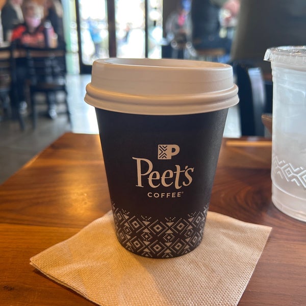 Photo taken at Peet&#39;s Coffee &amp; Tea by R C. on 1/29/2023