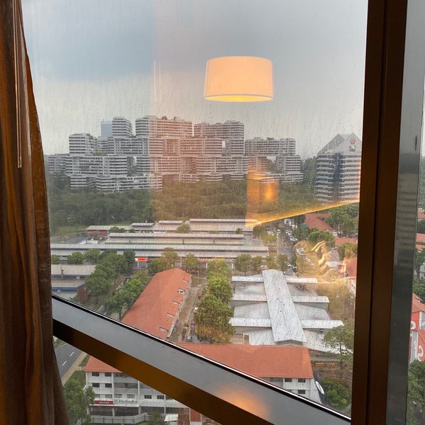 รูปภาพถ่ายที่ Momentus Hotel Alexandra โดย R C. เมื่อ 9/29/2019