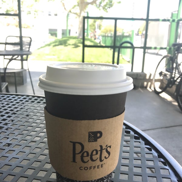 Photo taken at Peet&#39;s Coffee &amp; Tea by R C. on 4/22/2019